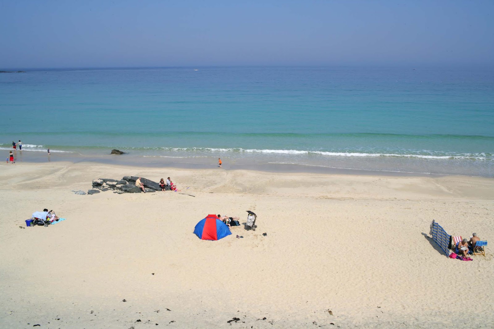 Foto van Porthmeor beach met turquoise puur water oppervlakte
