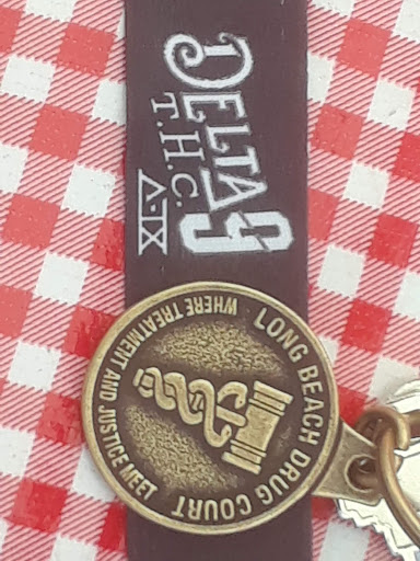 Sporting Goods Store «Big 5 Sporting Goods - Long Beach (4Th Street)», reviews and photos, 205 E 4th St B-115, Long Beach, CA 90802, USA