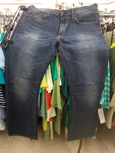 Thrift Store «The Salvation Army Family Store & Donation Center», reviews and photos