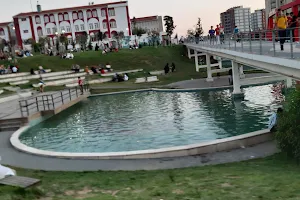 Azarbaycan Dostluk Parkı image