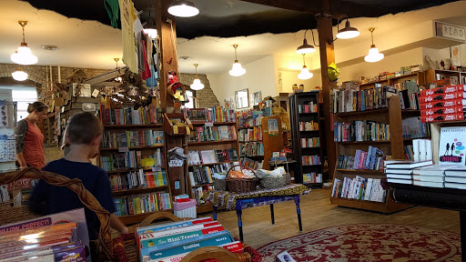 Bookstores open on Sundays Minneapolis