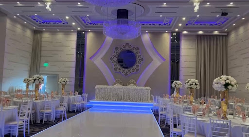 Canoga Park Florist, 7144 Owensmouth Ave, Canoga Park, CA 91303, USA, 