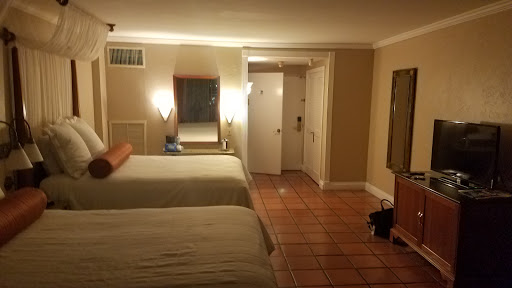 Hotel «Grove Isle Hotel & Spa», reviews and photos, 4 Grove Isle Dr, Miami, FL 33133, USA