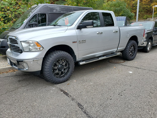 Car Dealer «Precision Chrysler Jeep Dodge Ram», reviews and photos, 1341 NJ-23, Butler, NJ 07405, USA