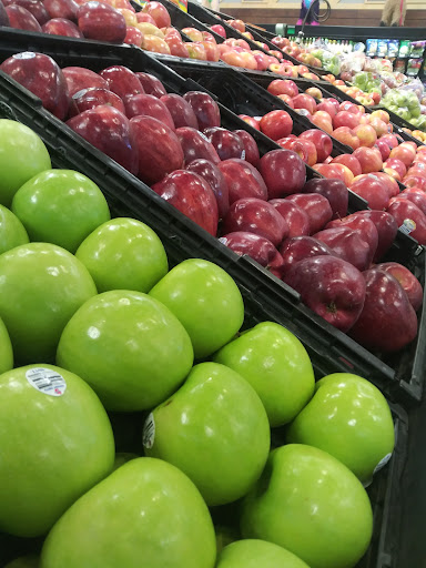 Grocery Store «Strack & Van Til Food Market And Cafe And Deli», reviews and photos, 7760 E 37th Ave, Hobart, IN 46342, USA