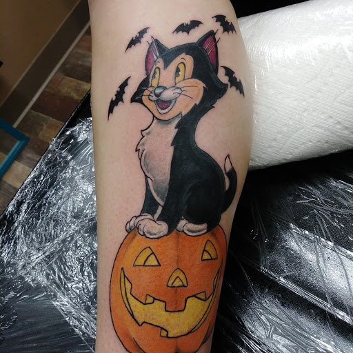Explore ankle heart tattoo ideas, creative tattoo ideas in Oaklyn, available at Hocus Pocus Tattoo Piercing & Permanent Makeup