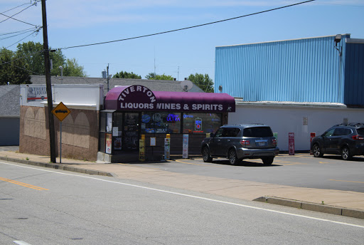 Liquor Store «Tiverton Liquor Store», reviews and photos, 65 Main Rd, Tiverton, RI 02878, USA