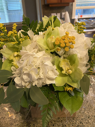 Florist «Mercer Island Florist», reviews and photos, 3006 78th Ave SE, Mercer Island, WA 98040, USA
