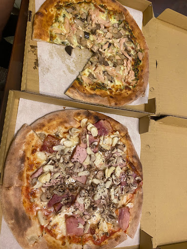 Pizza Mia 窯烤披薩 的照片