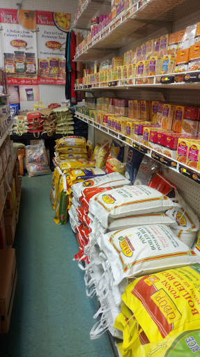 Shalimar Grocery, 332 S Green Bay Rd, Waukegan, IL 60085, USA, 