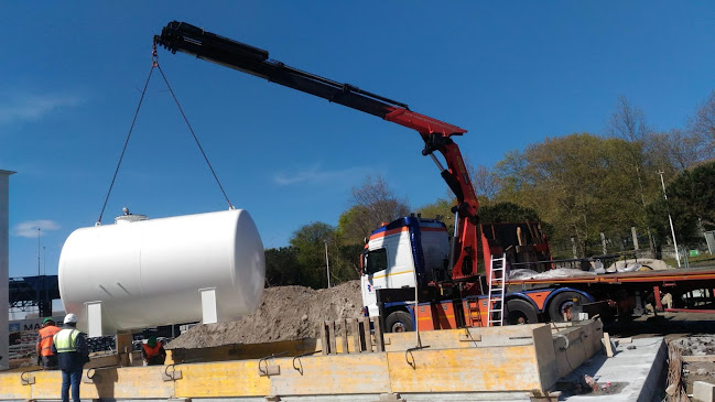 Avaliações doCamiões Gruas - Ruben Ramos Transportes Especiais Lda em Santo Tirso - Serviço de transporte