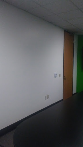 Paint Store «Dunn-Edwards Paints - Costa Mesa», reviews and photos, 3015 Bristol St, Costa Mesa, CA 92626, USA