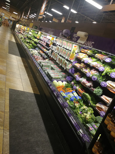 Supermarket «Giant Eagle Supermarket», reviews and photos, 2775 W Market St, Fairlawn, OH 44333, USA