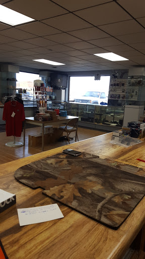 Gun Shop «Mauldin Arms», reviews and photos, 301 Murray Dr, Mauldin, SC 29662, USA