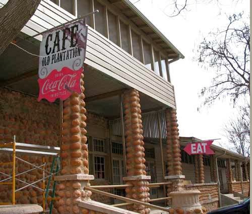 The Old Plantation Restaurant 73557