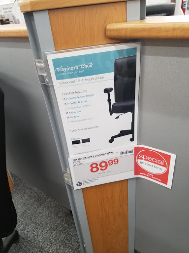 Office Supply Store «Staples», reviews and photos, 204 Airport Plaza Blvd, Farmingdale, NY 11735, USA