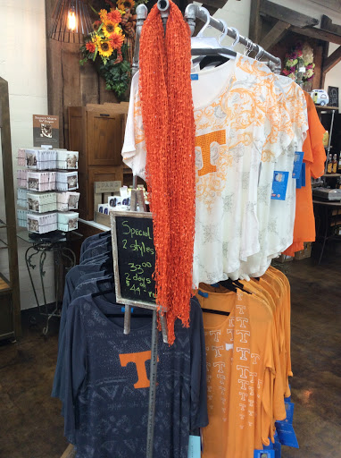 Florist «Sharp Floral & Gifts», reviews and photos, 584 Broadway Ave, New Johnsonville, TN 37134, USA