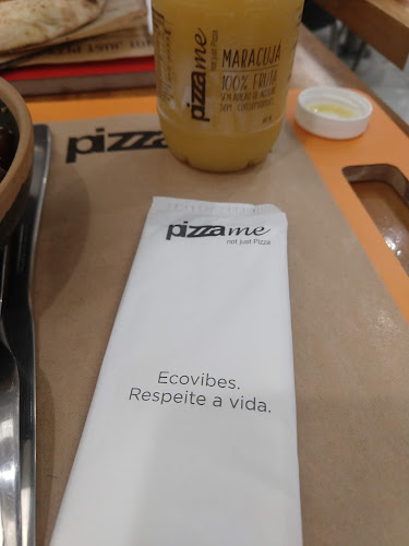 http://www.instagram.com/pizzamebr