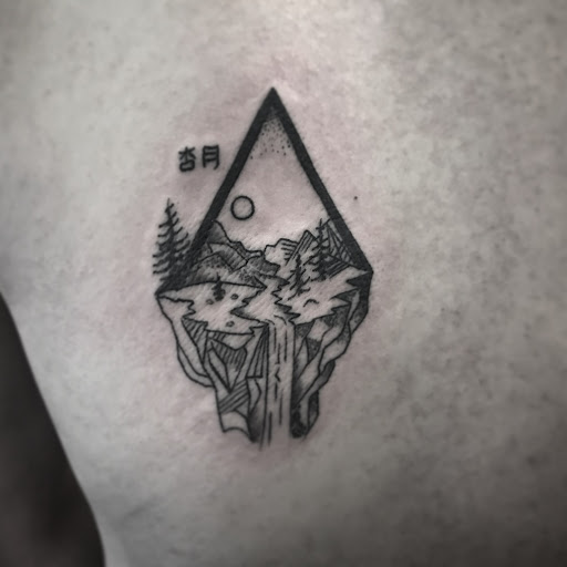 Tattoo Shop «Life Sentence Tattoo & BodyJewelry», reviews and photos, 10614 SE Kent-Kangley Rd, Kent, WA 98030, USA