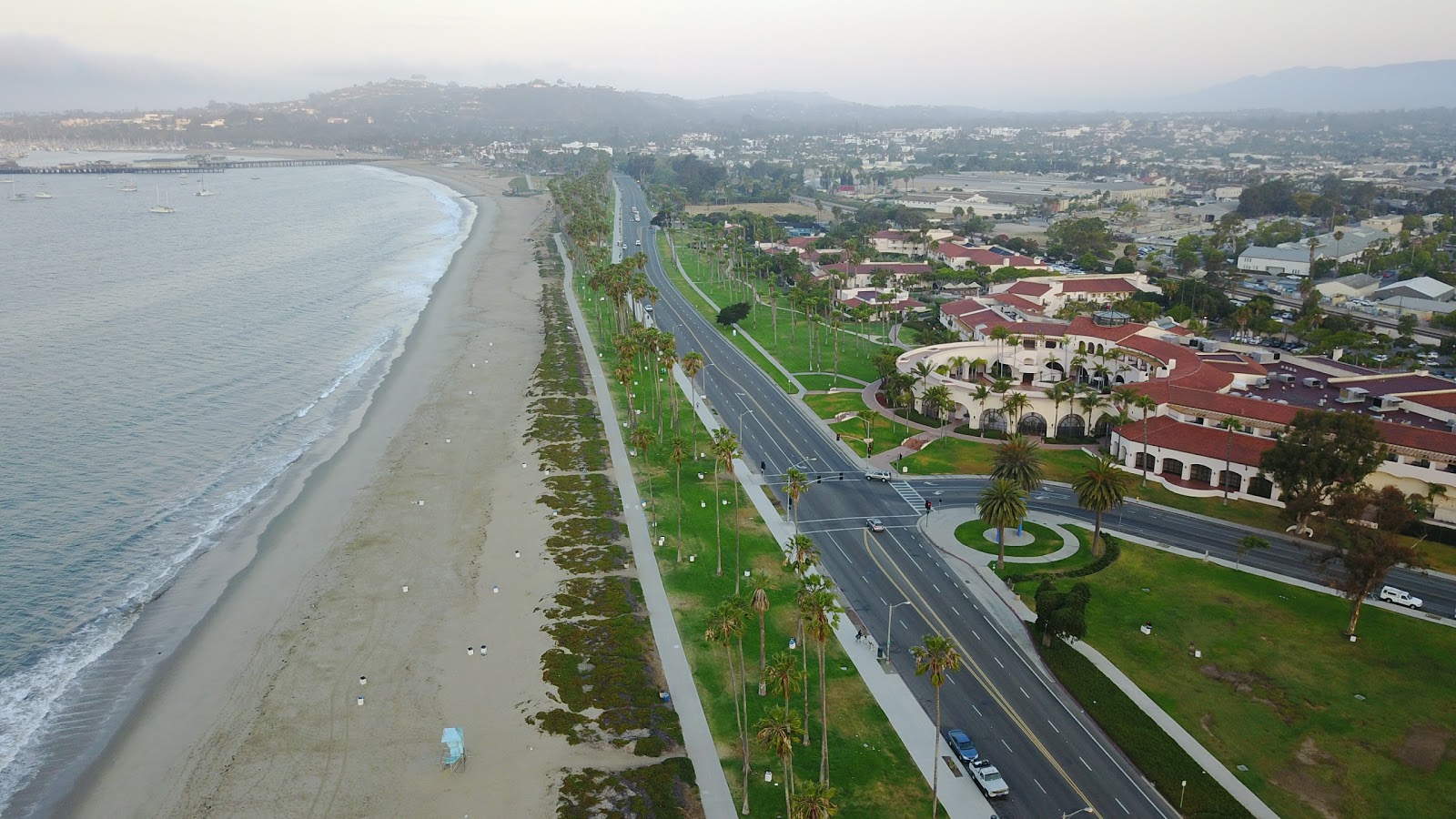 Santa Barbara Beach'in fotoğrafı düz ve uzun ile birlikte