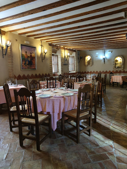 Restaurante TresCulturas - C. San Martín, 30, 34310 Becerril de Campos, Palencia, Spain