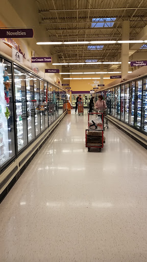Grocery Store «Stop & Shop», reviews and photos, 5 Town Center Dr, Sparta Township, NJ 07871, USA