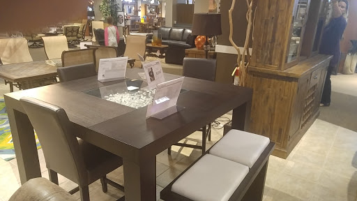 Furniture Store «The Furniture Mart - Shakopee», reviews and photos, 4270 12th Ave E, Shakopee, MN 55379, USA
