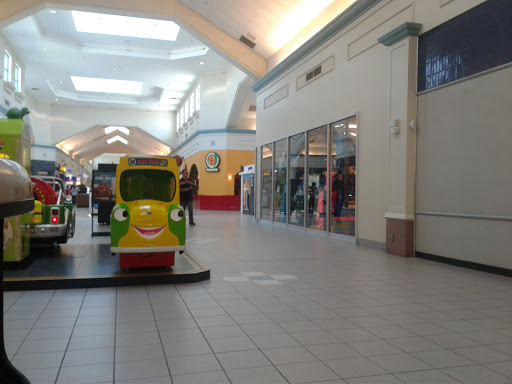 Sporting Goods Store «Big 5 Sporting Goods», reviews and photos, 1675 W Lacey Blvd, Hanford, CA 93230, USA