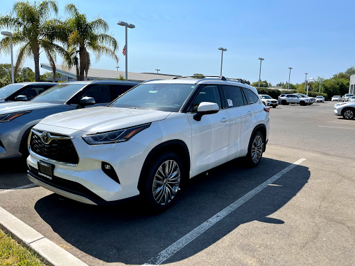 Toyota Dealer «Hanlees Davis Toyota», reviews and photos, 4202 Chiles Rd, Davis, CA 95616, USA