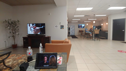 Car Dealer «Vanderstyne Toyota», reviews and photos, 4374 W Ridge Rd, Rochester, NY 14626, USA