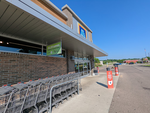 Supermarket «ALDI», reviews and photos, 1431 Main St, Hamilton, OH 45013, USA