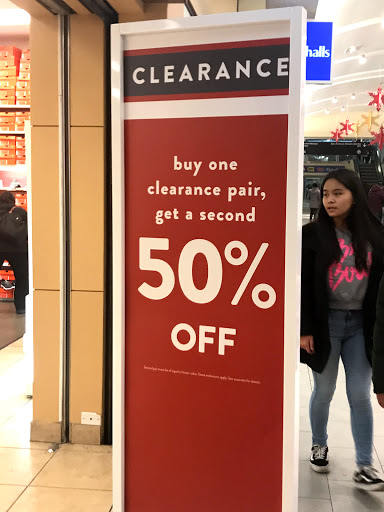 Shoe Store «Famous Footwear», reviews and photos, 40-24 College Point Blvd, Flushing, NY 11354, USA