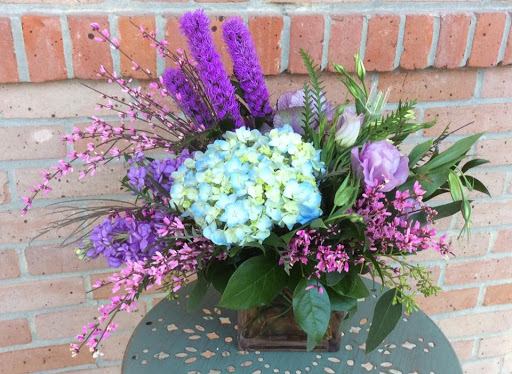 Florist «Va Va Bloom», reviews and photos, 12 N Main St, Kingwood, TX 77339, USA