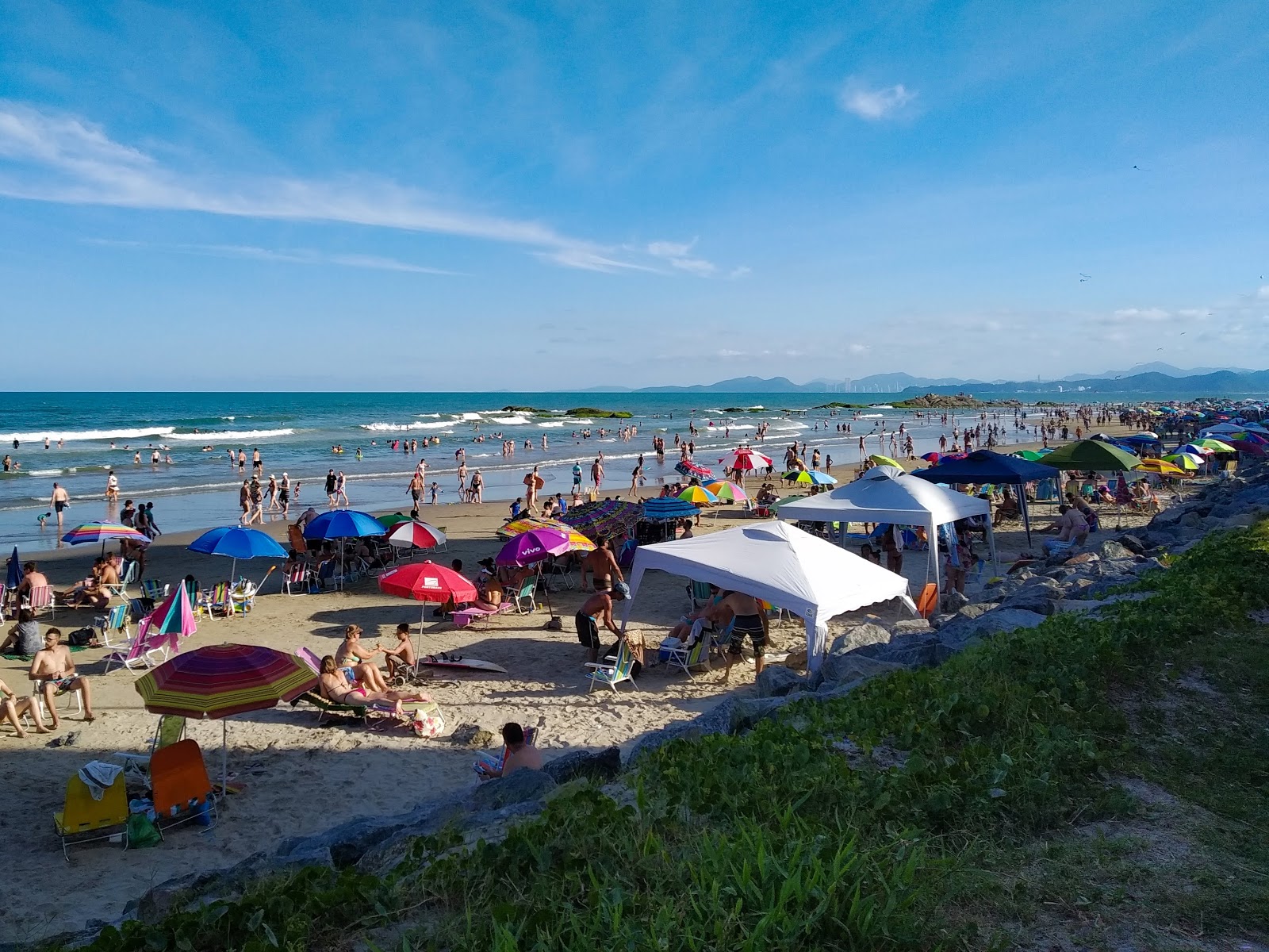 Fotografie cu Praia de Gravata zonele de facilități