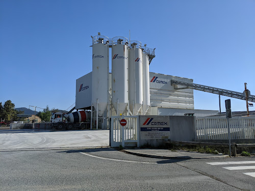 Unité de production de beton prêt à l'emploi de St Tropez à Grimaud