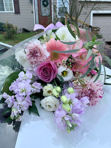 Florist «Brierley Johnson Florist», reviews and photos, 87 High Rd, Kensington, CT 06037, USA