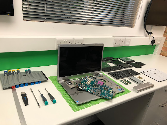 Reviews of Greenlight Computer Repair Experts in Brighton - Computer store