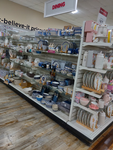 Department Store «HomeGoods», reviews and photos, 2718 Hylan Blvd, Staten Island, NY 10306, USA