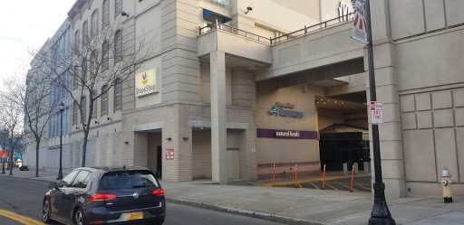 Movie Theater «AMC Loews Port Chester 14», reviews and photos, 40 Westchester Ave, Port Chester, NY 10573, USA