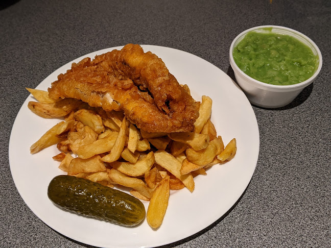 Reviews of The Golden Chip of Hanwell in London - Restaurant