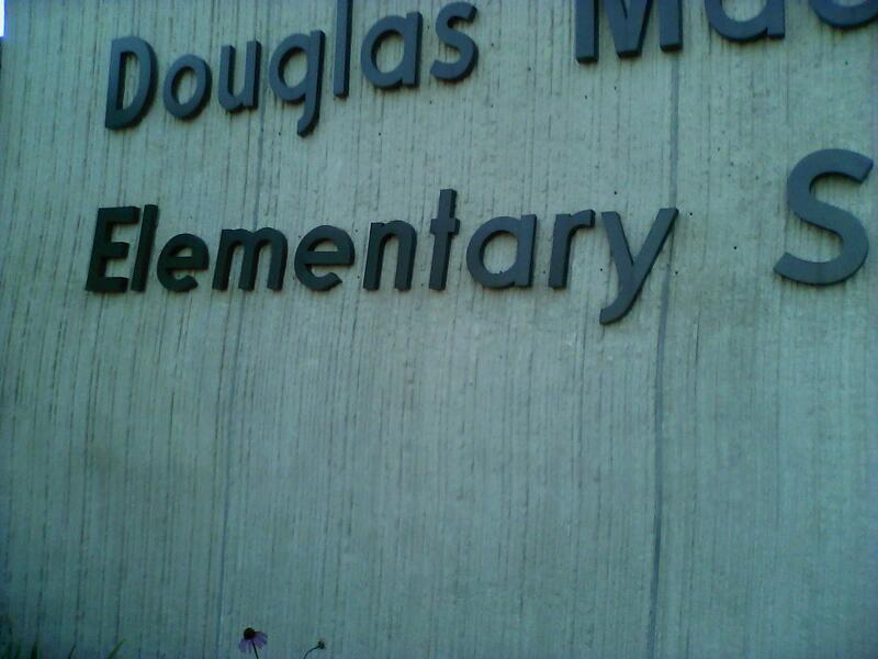 Douglas Macarthur Elem School