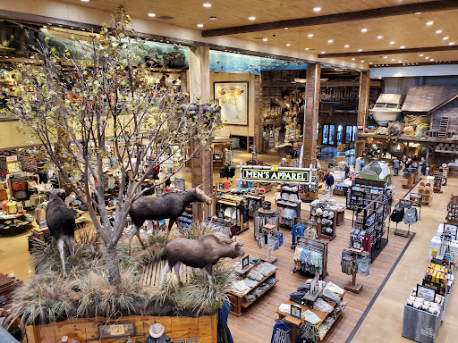 Sporting Goods Store «Bass Pro Shops», reviews and photos, 1 Bass Pro Dr, Bridgeport, CT 06608, USA