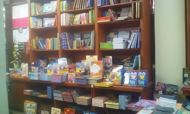 Korda Könyv-és Kegytárgykereskedés - Könyvesbolt