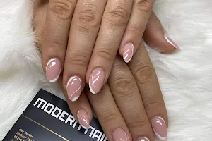 Modern Nails Senden image