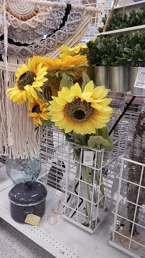 Clothing Store «Ross Dress for Less», reviews and photos, 3900 Klose Way, Richmond, CA 94806, USA