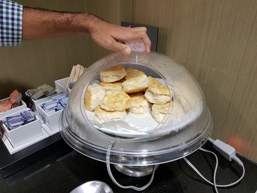 Hampton Inn & Suites Los AngelesSherman Oaks image