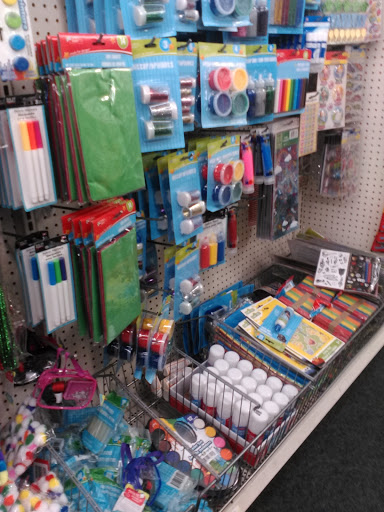 Dollar Store «Dollar Tree», reviews and photos, 1604 N Locust Ave c, Lawrenceburg, TN 38464, USA