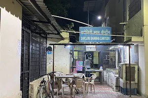 Sarojini canteen image