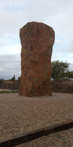 Rocódromo monolito aire libre en Brazacorta, Burgos