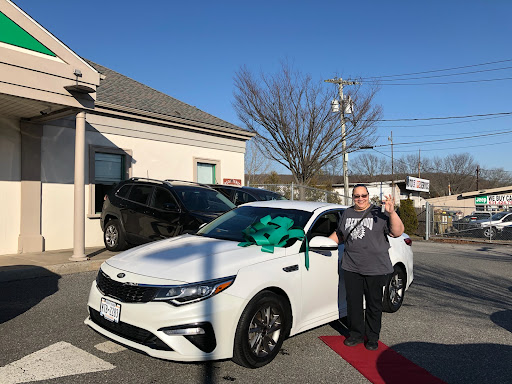 Used Car Dealer «Enterprise Car Sales», reviews and photos, 1141 E Jericho Turnpike, Huntington, NY 11743, USA